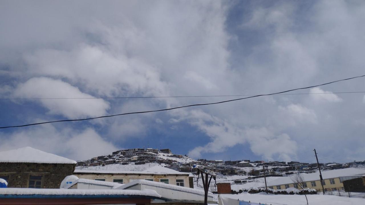 ホテル Zaur Guest Hause Xinaliq エクステリア 写真