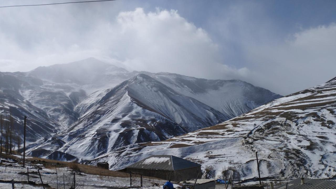 ホテル Zaur Guest Hause Xinaliq エクステリア 写真